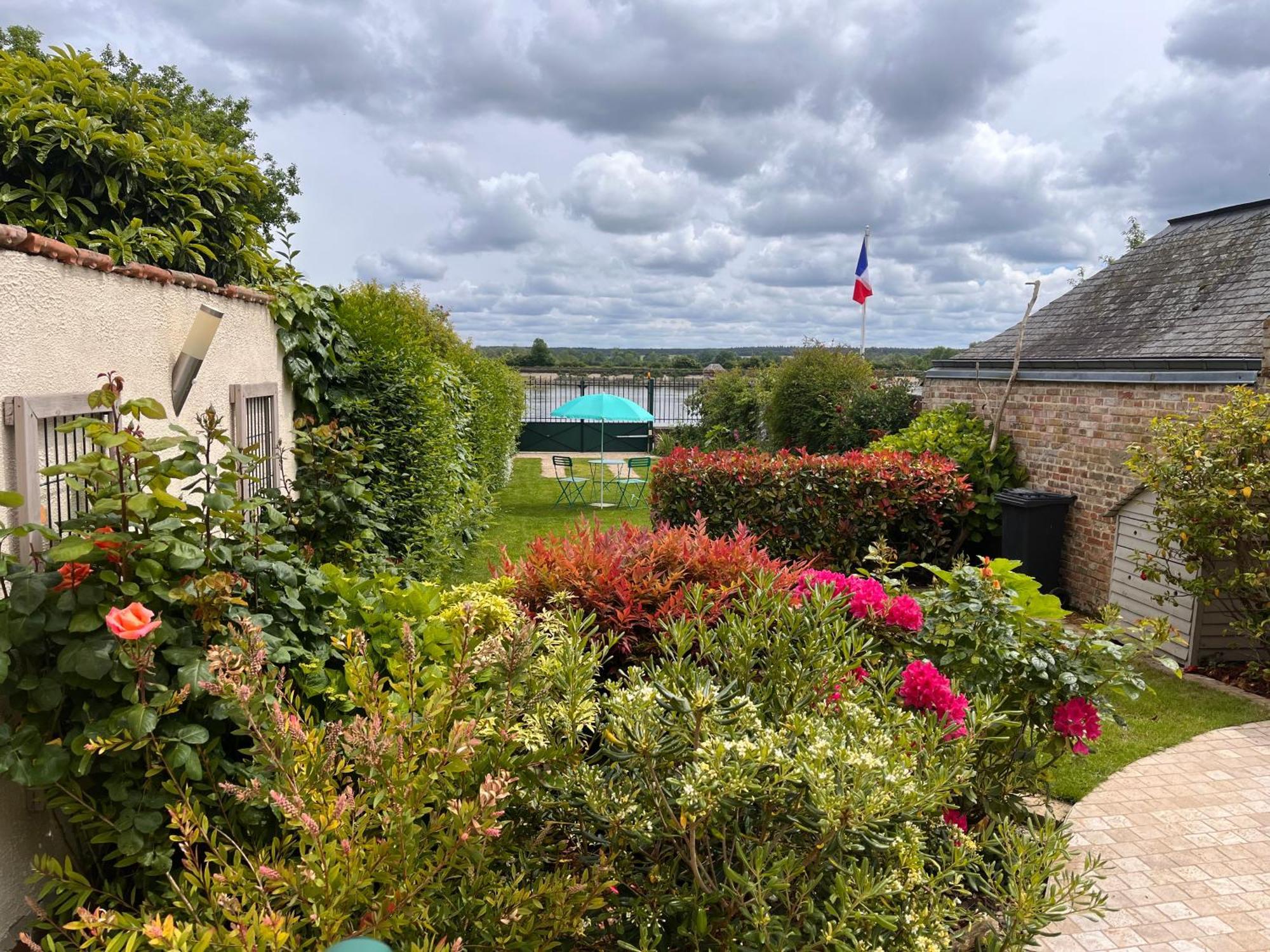 Gite La Fleur De Seine Villequier Екстер'єр фото